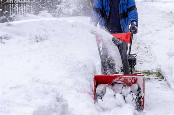 How Snow Removal Protects Your Home’s Foundation